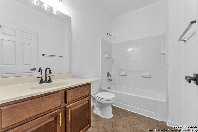 Image 25 of 28 For 4502 Gambels Quail