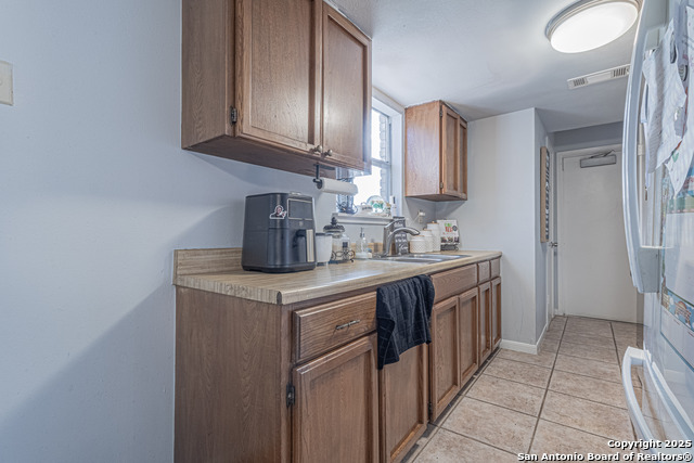 Image 13 of 27 For 3002 Aragon