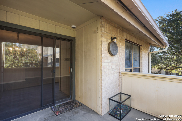 Image 18 of 26 For 11843 Braesview  1110