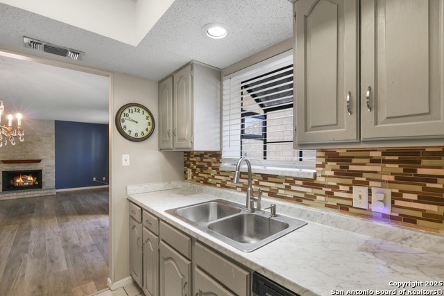 Image 7 of 26 For 11843 Braesview  1110