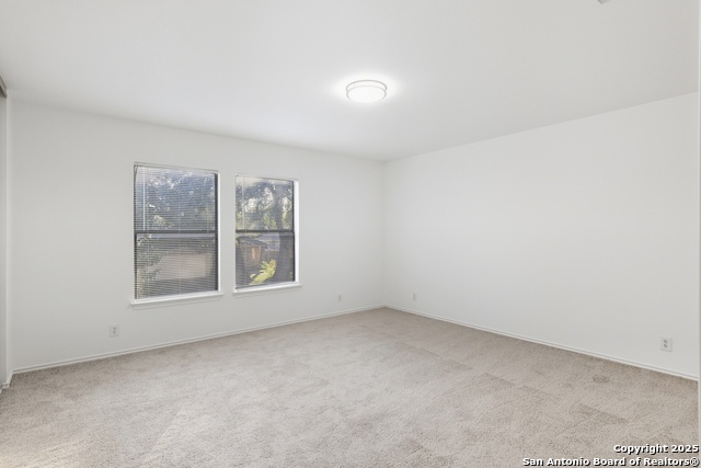 Image 15 of 18 For 10127 Silver Park