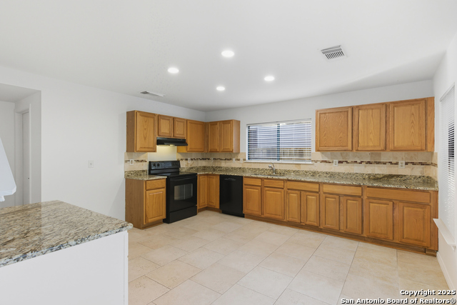 Image 6 of 18 For 10127 Silver Park