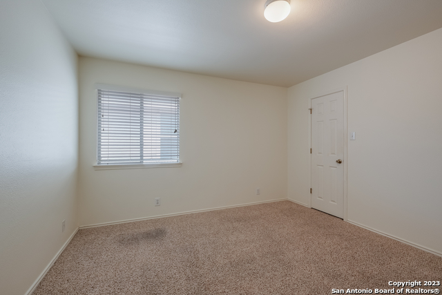 Image 18 of 23 For 13526 Riverbank