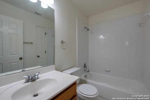 Image 19 of 23 For 13526 Riverbank