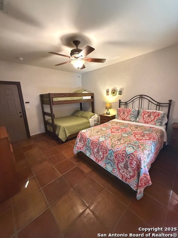 Listing photo id 15 for 584 Tierra Linda