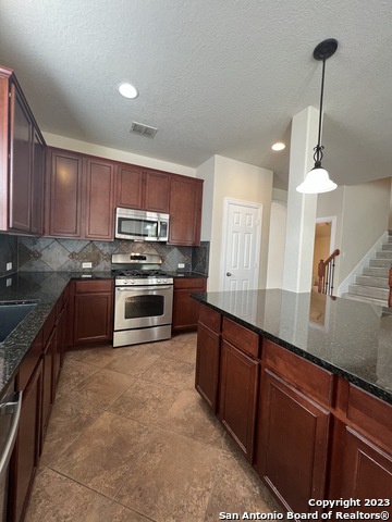 Image 17 of 47 For 25042 Mc Bride Dr