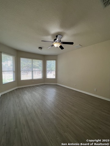 Image 22 of 47 For 25042 Mc Bride Dr