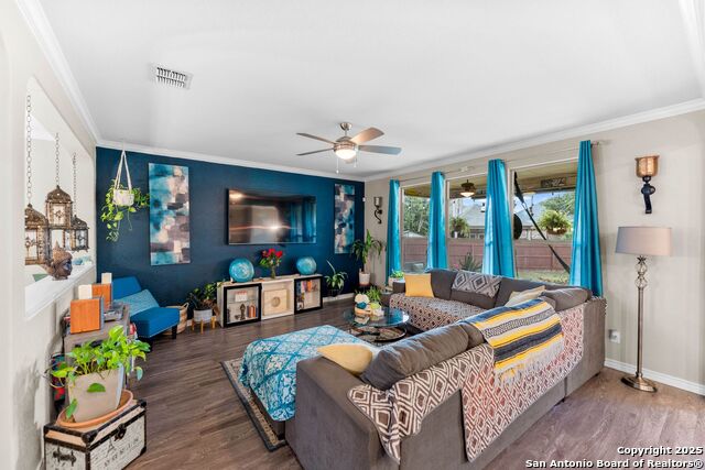 Image 11 of 48 For 5115 Escudero