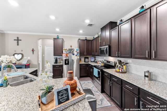 Image 15 of 48 For 5115 Escudero