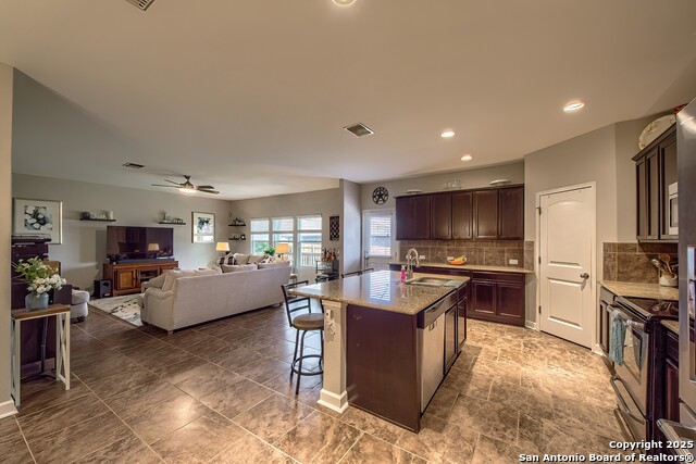 Image 13 of 45 For 132 Blaze Moon