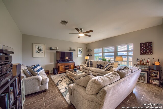 Image 15 of 45 For 132 Blaze Moon