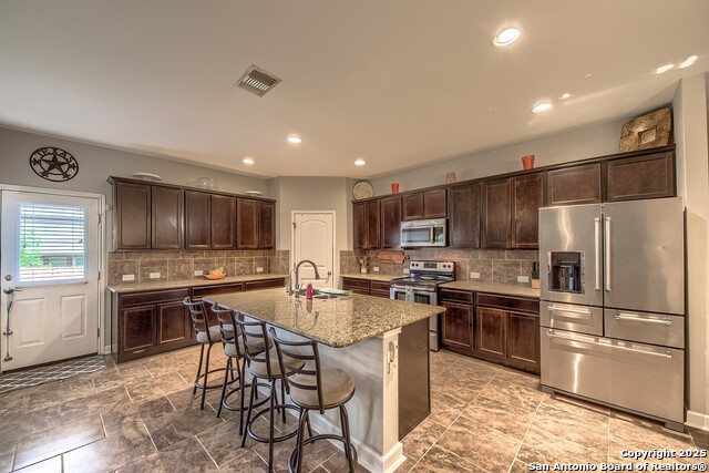 Image 4 of 45 For 132 Blaze Moon