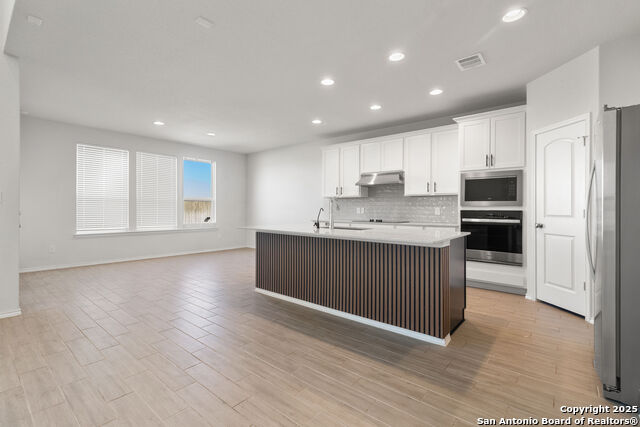 Image 6 of 19 For 4015 Wild Bloom Rd