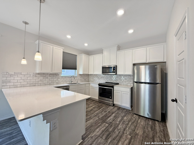 Image 5 of 17 For 14614 Megan Lee