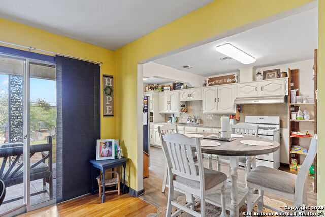 Image 11 of 27 For 131 Postwood