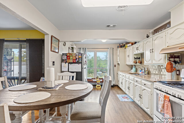 Image 12 of 27 For 131 Postwood