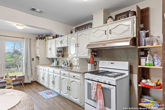 Image 13 of 27 For 131 Postwood