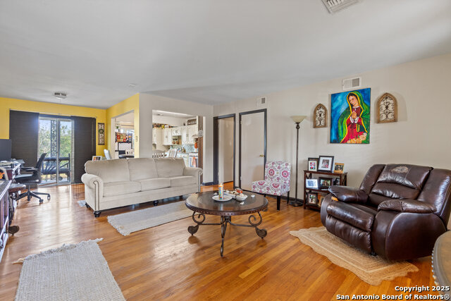 Image 6 of 27 For 131 Postwood