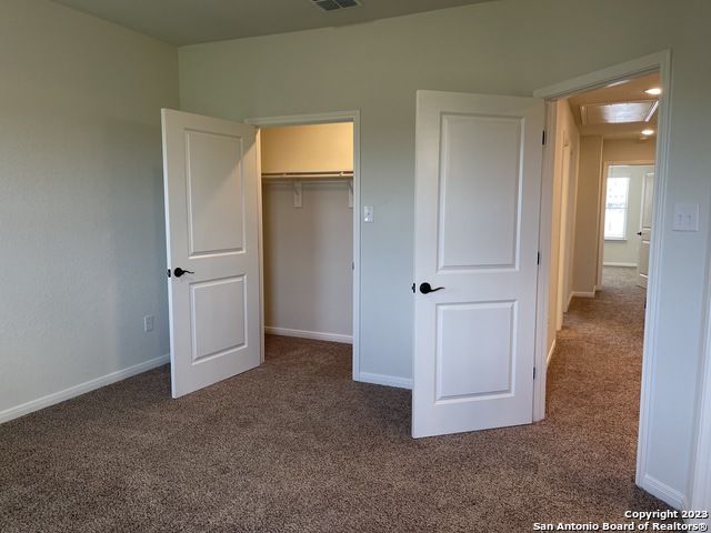 Image 13 of 35 For 2202 Sandlewood Cove  101