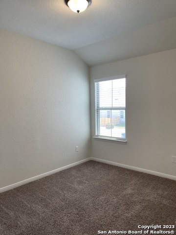 Image 19 of 35 For 2202 Sandlewood Cove  101