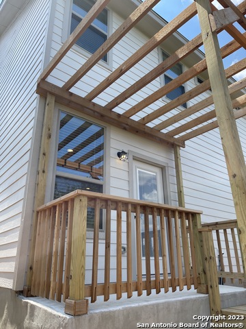 Image 32 of 35 For 2202 Sandlewood Cove  101