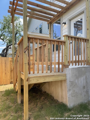 Image 35 of 35 For 2202 Sandlewood Cove  101