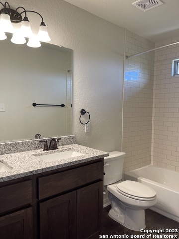 Image 8 of 35 For 2202 Sandlewood Cove  101