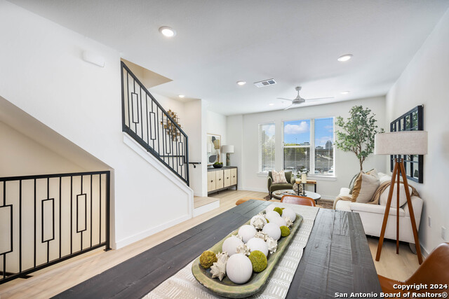 Image 7 of 36 For 719 Locust St E 2109