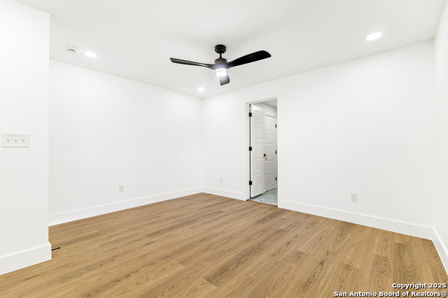 Image 10 of 21 For 530 Kirk Pl