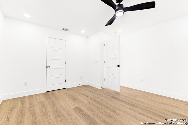 Image 12 of 21 For 530 Kirk Pl