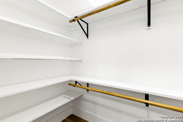 Image 16 of 21 For 530 Kirk Pl