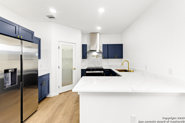 Image 6 of 21 For 530 Kirk Pl