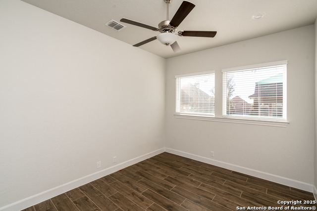 Listing photo id 8 for 22912 Grande