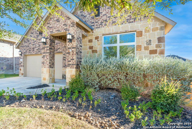 Listing photo id 1 for 22912 Grande