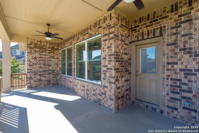 Listing photo id 49 for 22912 Grande