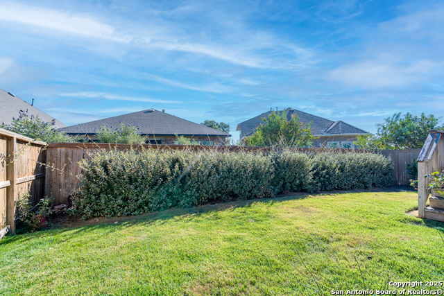 Listing photo id 51 for 22912 Grande