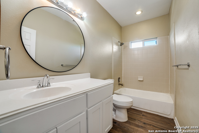 Image 15 of 25 For 9918 Alms Park