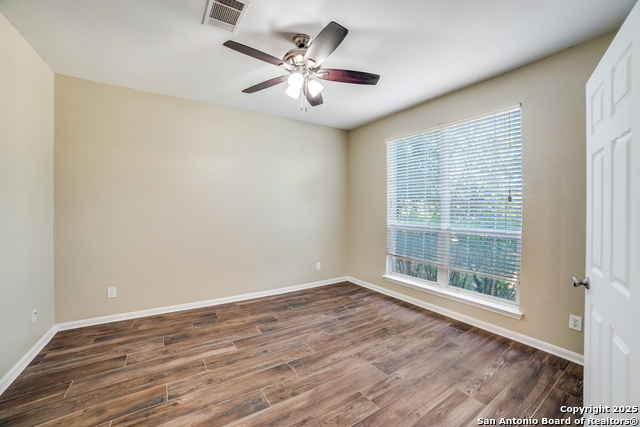 Image 17 of 25 For 9918 Alms Park