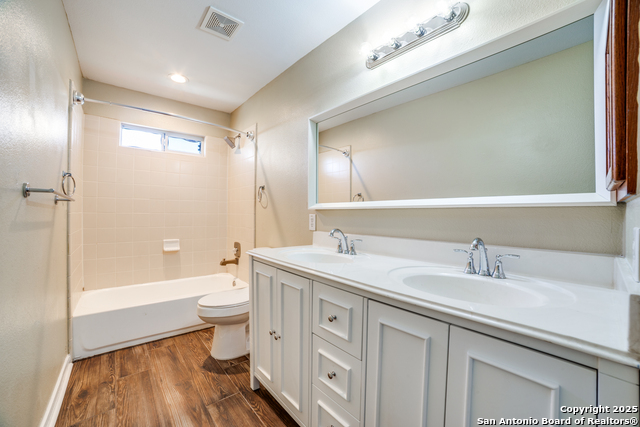 Image 22 of 25 For 9918 Alms Park