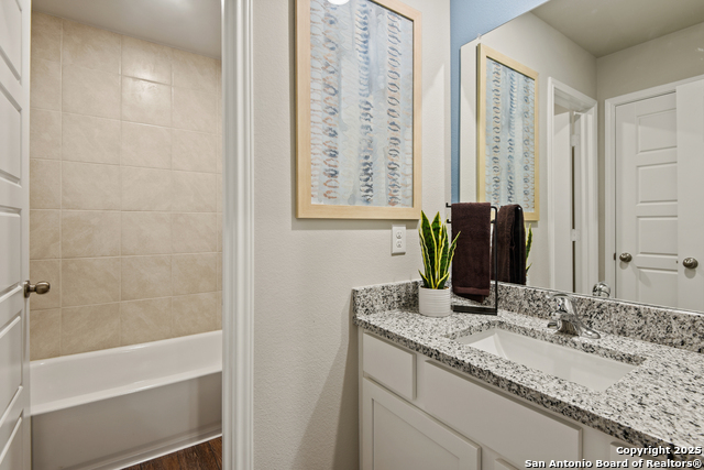 Image 20 of 27 For 7707 Granger Cove