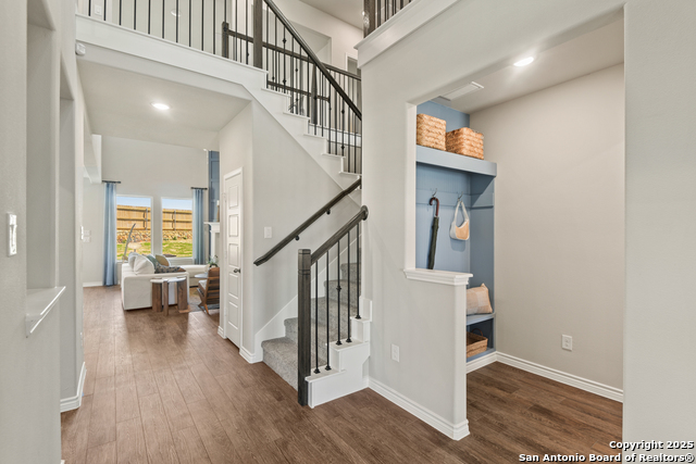 Image 5 of 27 For 7707 Granger Cove