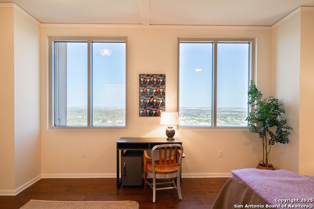 Image 7 of 20 For 1 Towers Park  2205