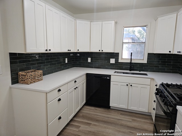 Image 13 of 29 For 5127 Timberbranch