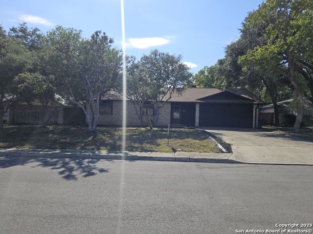 Image 2 of 29 For 5127 Timberbranch