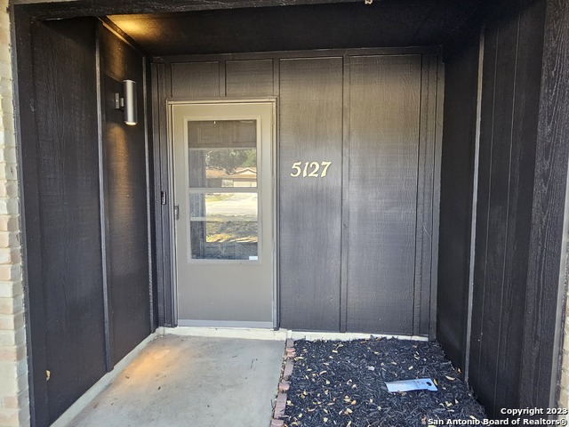 Image 4 of 29 For 5127 Timberbranch