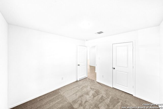 Image 26 of 38 For 6838 Grand Valley