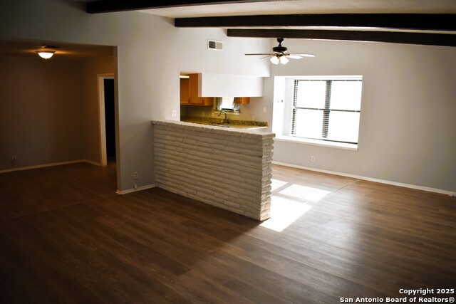 Image 10 of 25 For 6819 Heatherbrook