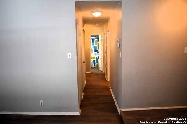 Image 18 of 25 For 6819 Heatherbrook