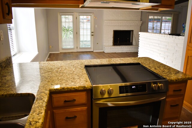 Image 8 of 25 For 6819 Heatherbrook