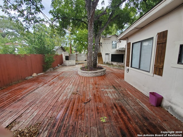 Image 15 of 16 For 1609 Magnolia Ave W 1